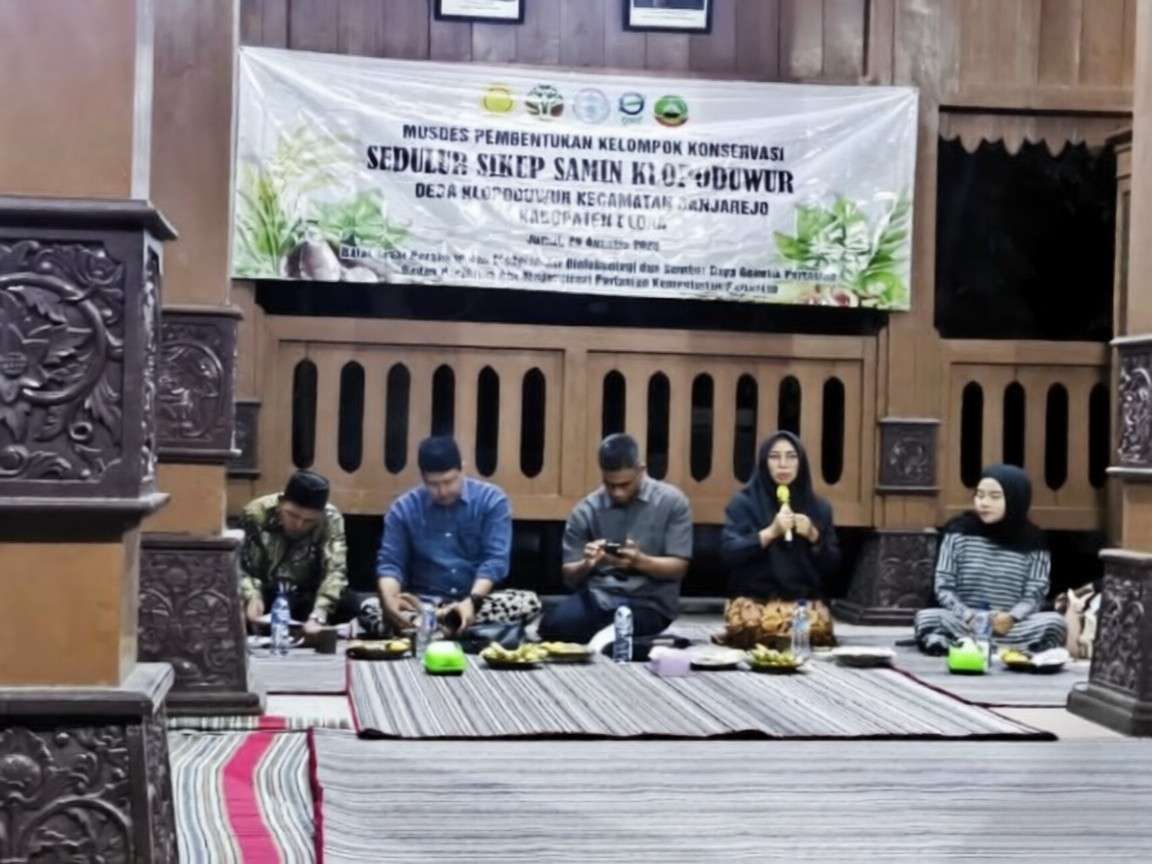 Perhutani KPH Blora Dukung Konservasi Tanaman Pangan Lokal Uwi dan Talas di Klopoduwur