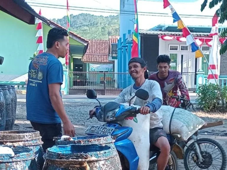 Perhutani BKPH Kebasen Menjaga Getah, Merawat Pohon Lewat Ukuran Quarre