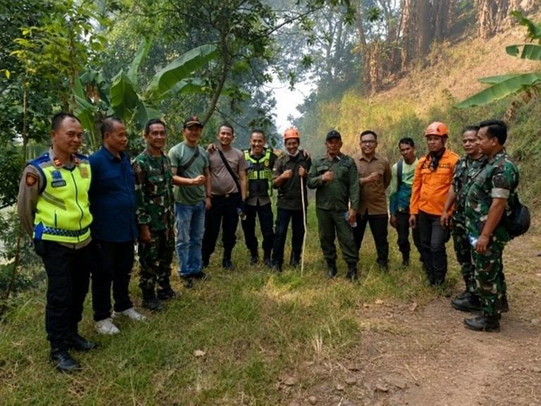 Perhutani Tangani Kebakaran Hutan di Kabupaten Semarang